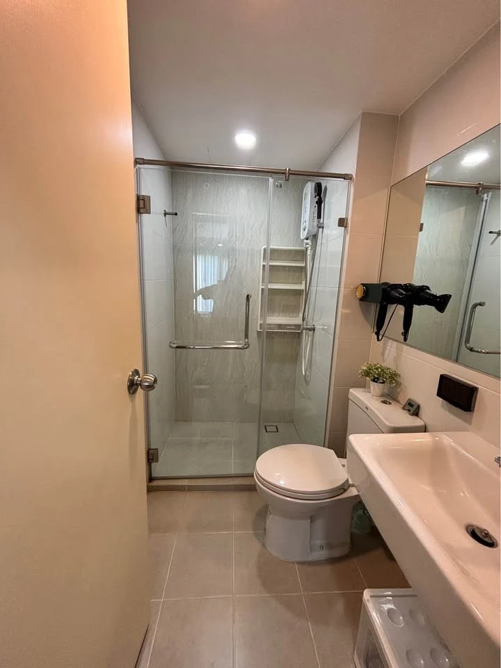 For rent: The Origin Phahonyothin - Saphan Mai, same floor as common area, fully furnished, book now, don't hesitate.