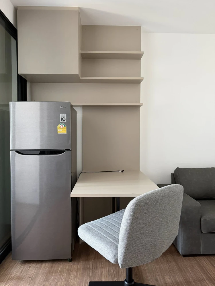 For rent: The Origin Ram 209 Interchange, 18th floor, fully furnished with electrical appliances, large screen TV for viewing