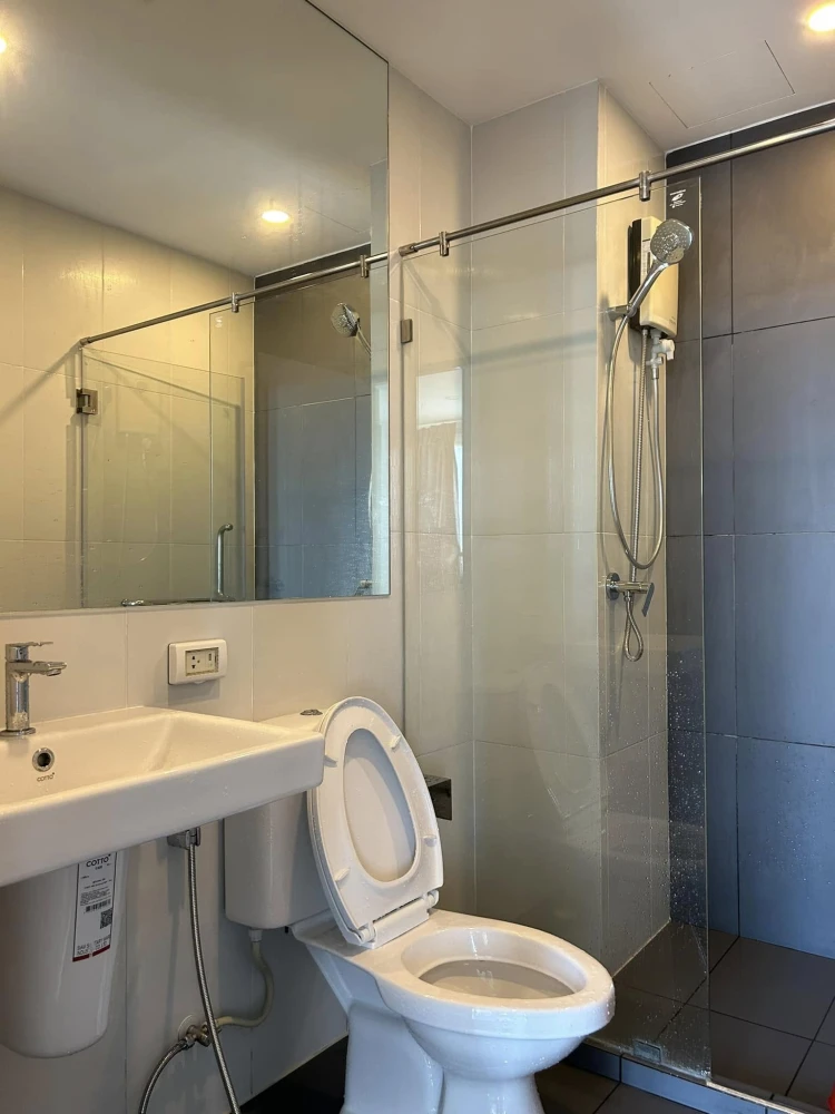 For rent: The Origin Ram 209 Interchange, 6th floor, corner room, fully furnished, book now, hurry!