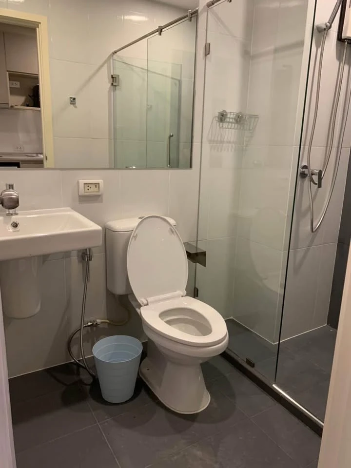 For rent: The Origin Ram 209 Interchange, 25 sq m room, 6th floor, good view, not too high, not too low, ready to move in! Just bring your bags.