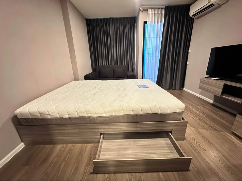 For rent: The Origin Ramintra 83 Station, 6th floor, fully furnished room, nice to live in. If you don't book, you'll miss out. Book now.