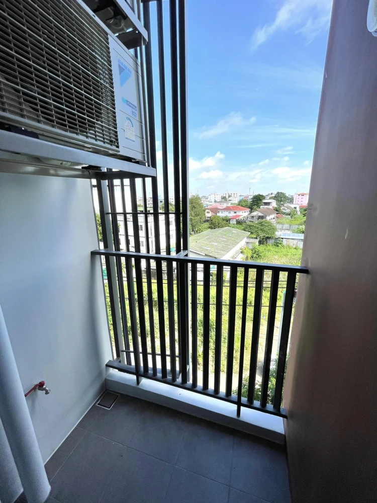 For sale or rent: The Origin Ramintra 83 Station. Features high-quality built-in furniture and ample storage space, maximizing usable area. Don't miss