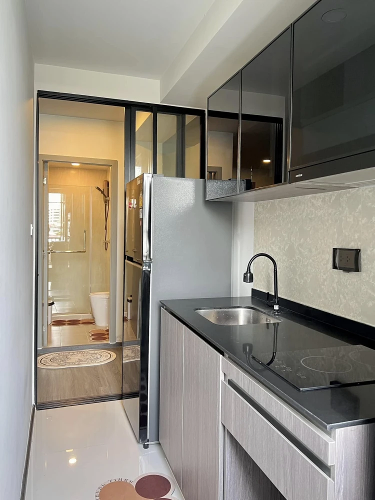 For rent: The Origin Lat Phrao 15, fully furnished, large screen TV, washing machine ready to use. You can't miss this if you don't book.
