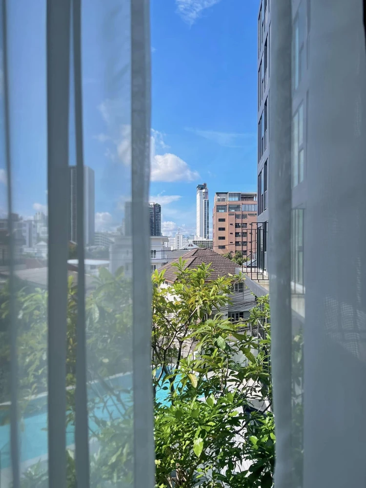 For rent: The Origin Lat Phrao 15, fully furnished, large screen TV, washing machine ready to use. You can't miss this if you don't book.