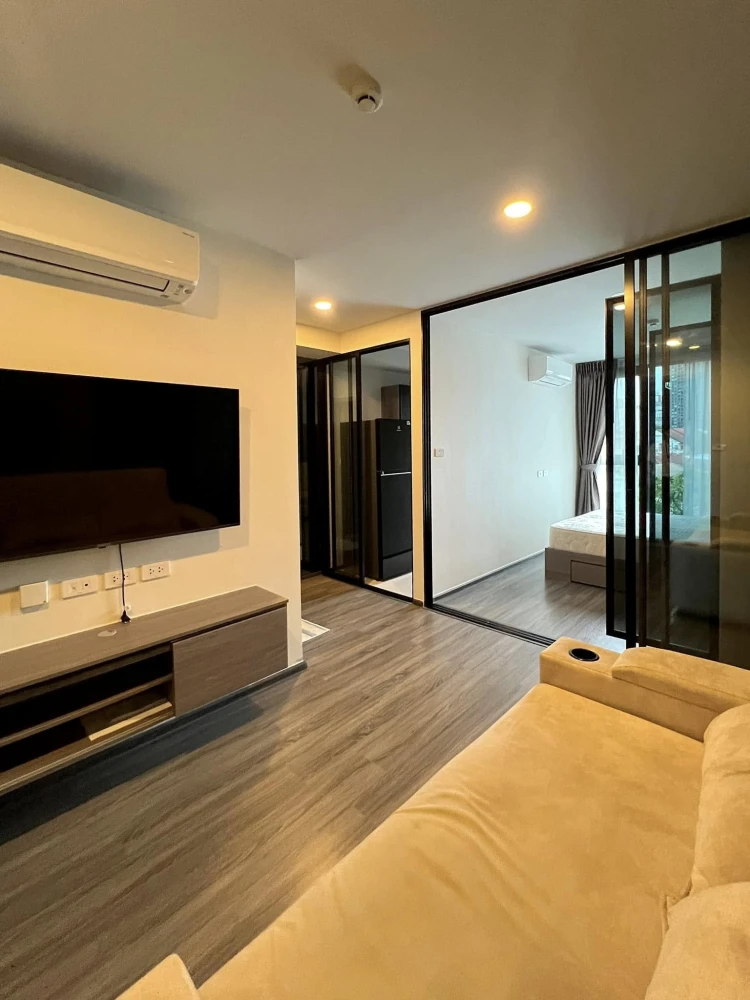 For rent: The Origin Lat Phrao 15, fully furnished, large screen TV, washing machine ready to use. You can't miss this if you don't book.