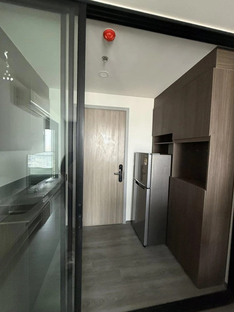 For rent: The Origin Lat Phrao-Bang Kapi, beautifully decorated with built-in furniture, fully furnished. Interested in booking now!