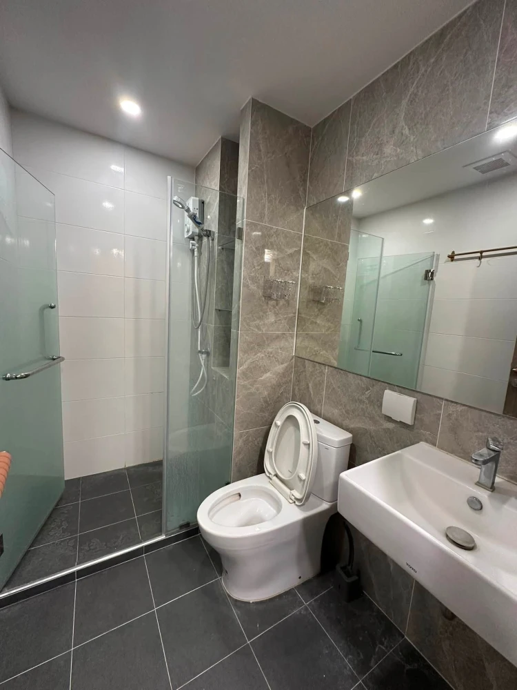 For rent: The Origin Ladprao-Bangkapi. Beautifully decorated with built-in furniture and fully furnished with all appliances. Ready to move in.