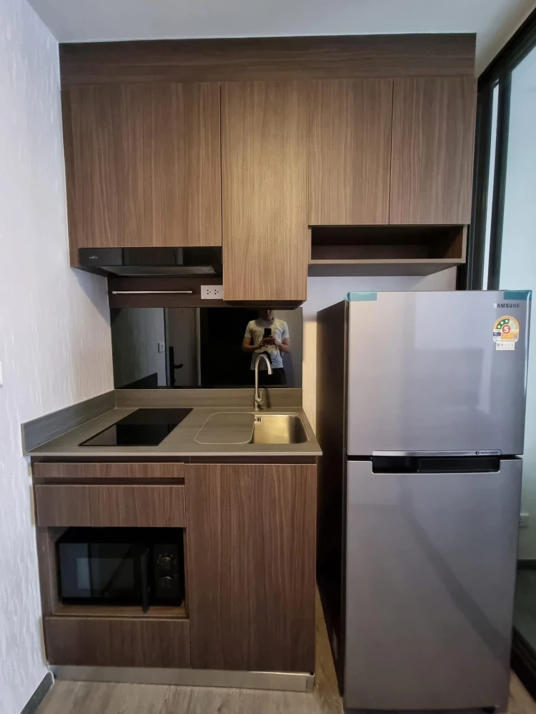 For rent: The Origin Lat Phrao-Bang Kapi, beautifully decorated room with built-in walk-in closet. You must hurry to reserve now.