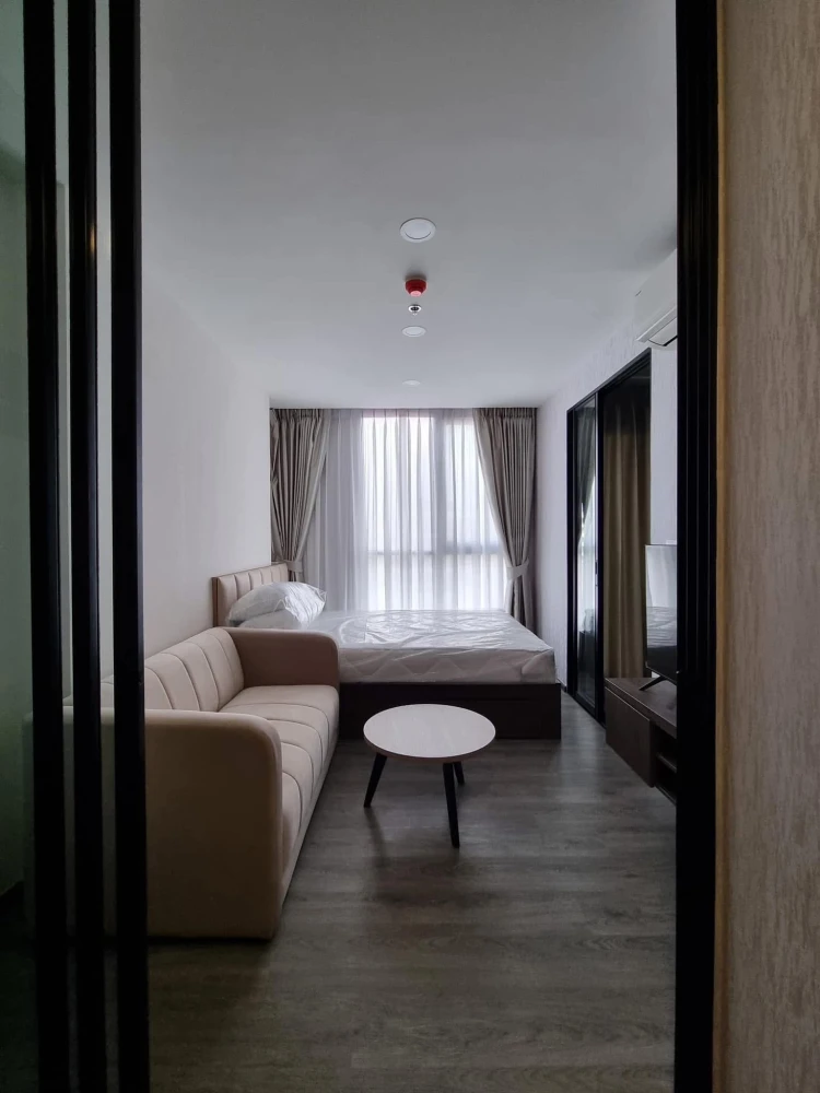 For rent: The Origin Lat Phrao-Bang Kapi, beautifully decorated room with built-in walk-in closet. You must hurry to reserve now.