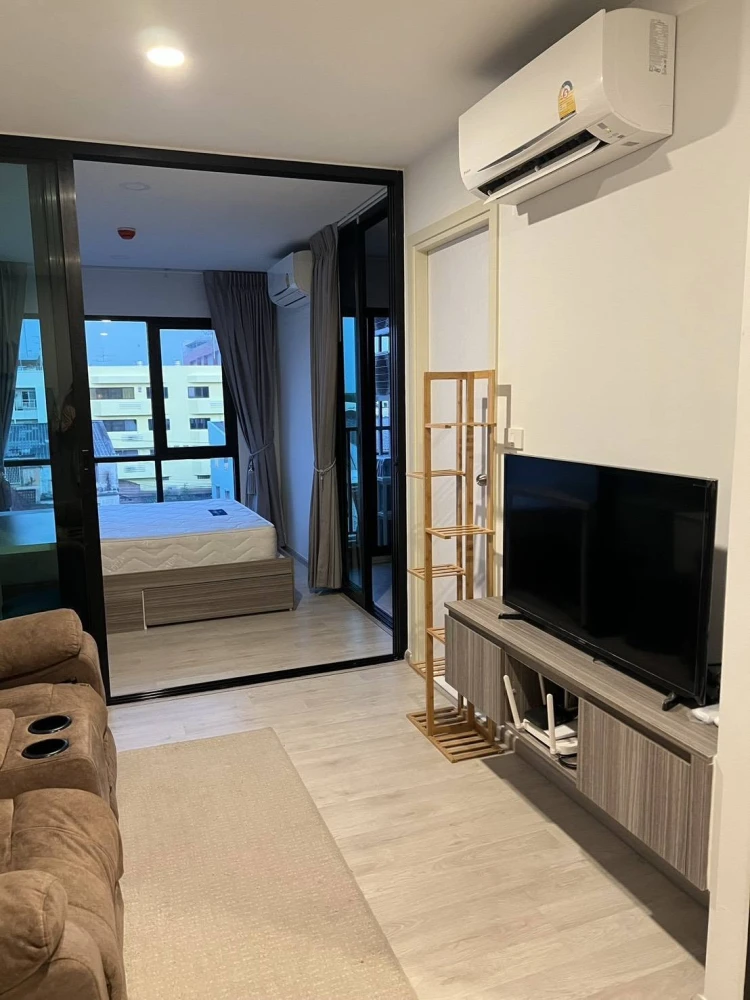 For rent: The Origin Sukhumvit 105. Partitioned rooms with complete amenities. Book now! Don't miss out!