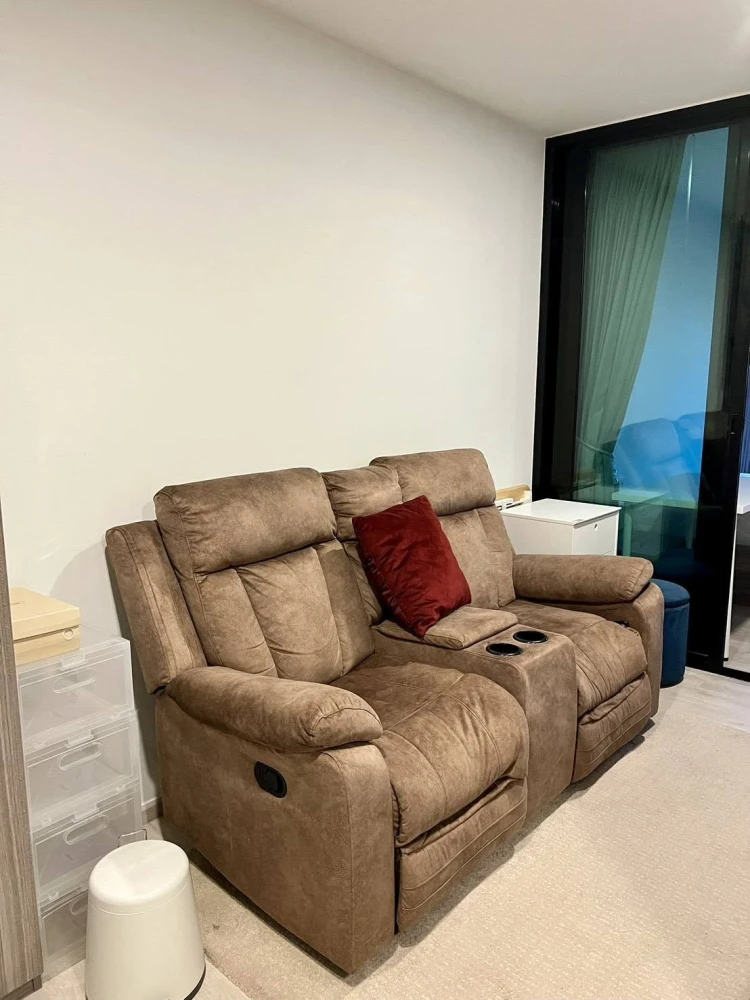 For rent: The Origin Sukhumvit 105. Partitioned rooms with complete amenities. Book now! Don't miss out!