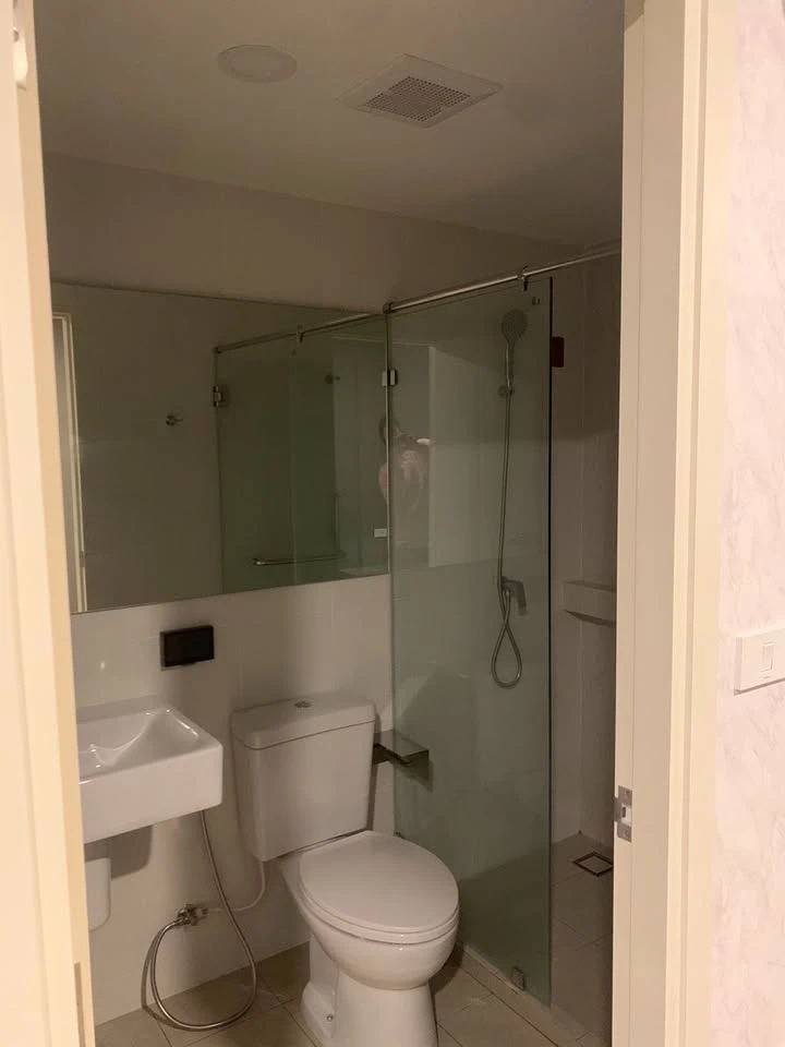For rent: The Origin Sukhumvit 105. Unobstructed view. Next to market, community area, international school, and shopping malls. A must-see!