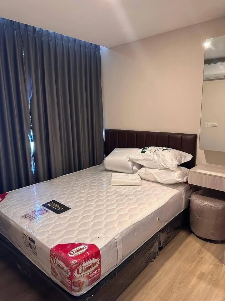 For rent: The Indy Condo, Amata, pool and garden view room, good atmosphere, not hot, open view, not blocked by buildings, view from both the bedroom