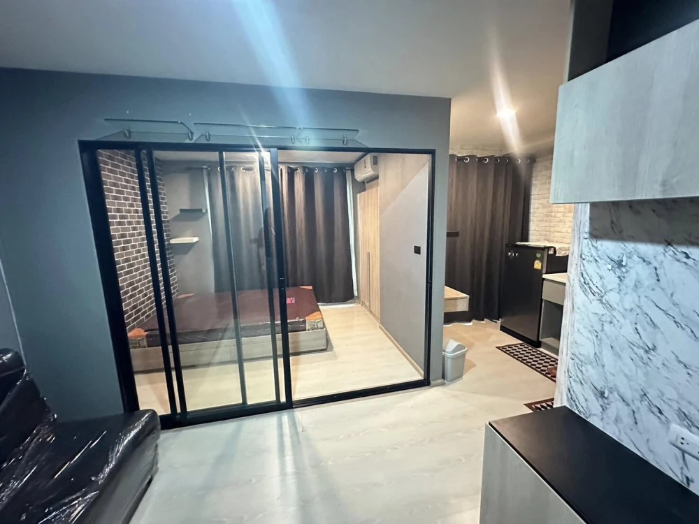 For rent: The Excel Groove Lasalle 52, decorated with beautiful wallpaper, ready to move in, complete set of equipment in the room, hurry and grab it