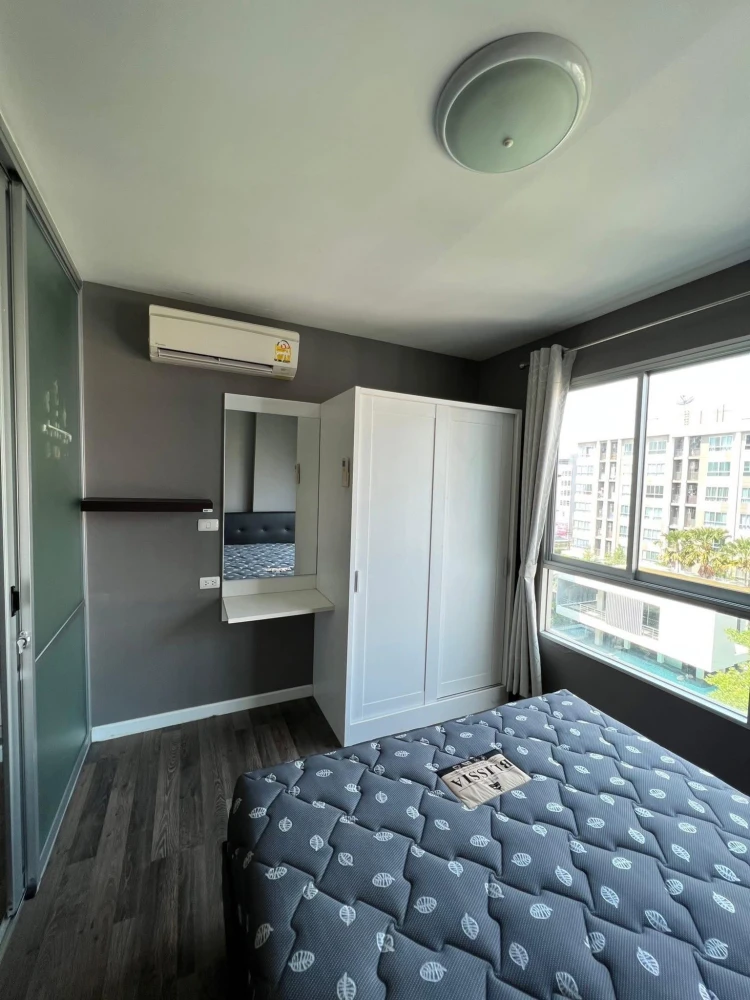 For rent: D Condo Sukhumvit 109, Building B, 6th floor, pool view, fully furnished, just bring your bags and move in.