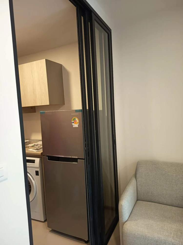 For rent: D Condo Shine Rangsit, 2nd floor, Building B. Fully furnished with appliances, ready to move in with just your suitcase.