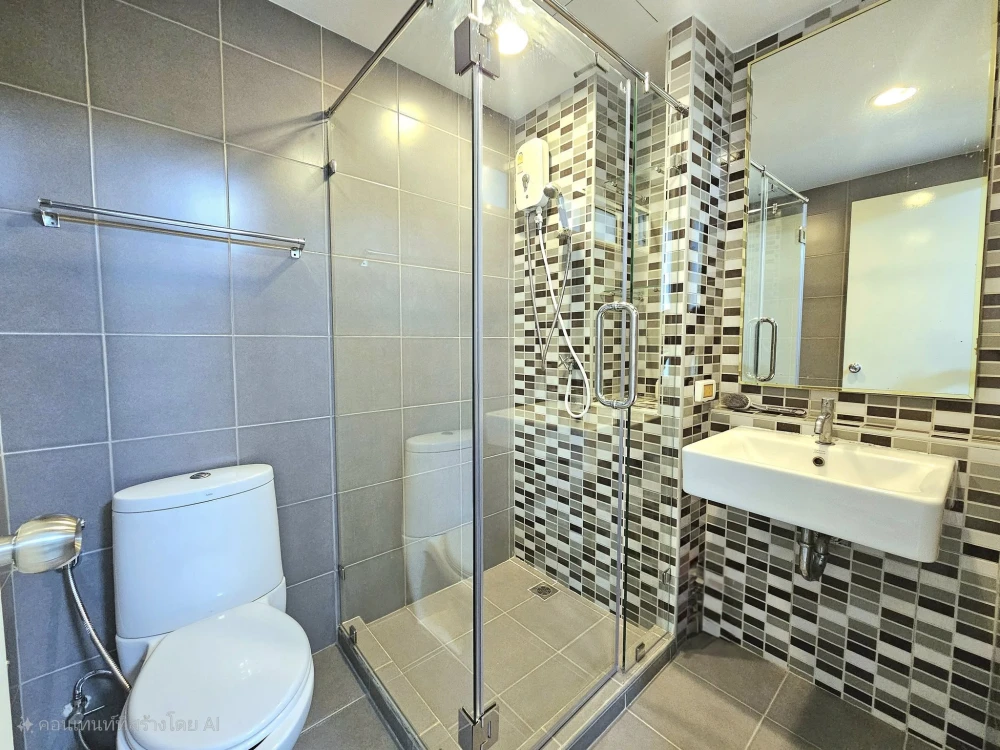 For rent: D Condo Ramkhamhaeng, fully furnished, electrical appliances included, just bring your bag and you can move in right away.