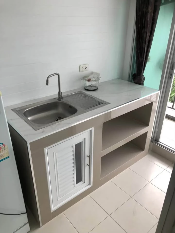 For rent: D Condo Ramintra, 6th floor, swimming pool view, quiet atmosphere, fully furnished, must book.