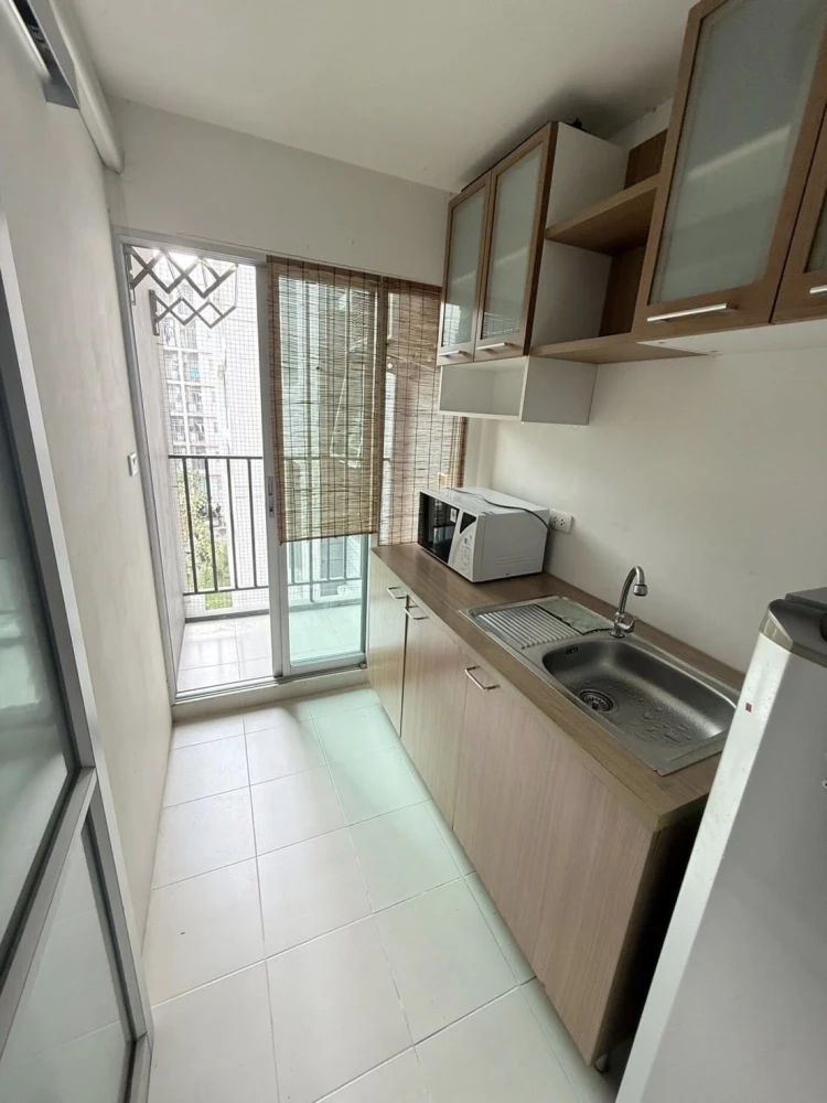 For rent: D Condo Ramintra, ready to move in, fully furnished, affordable price. Book now!