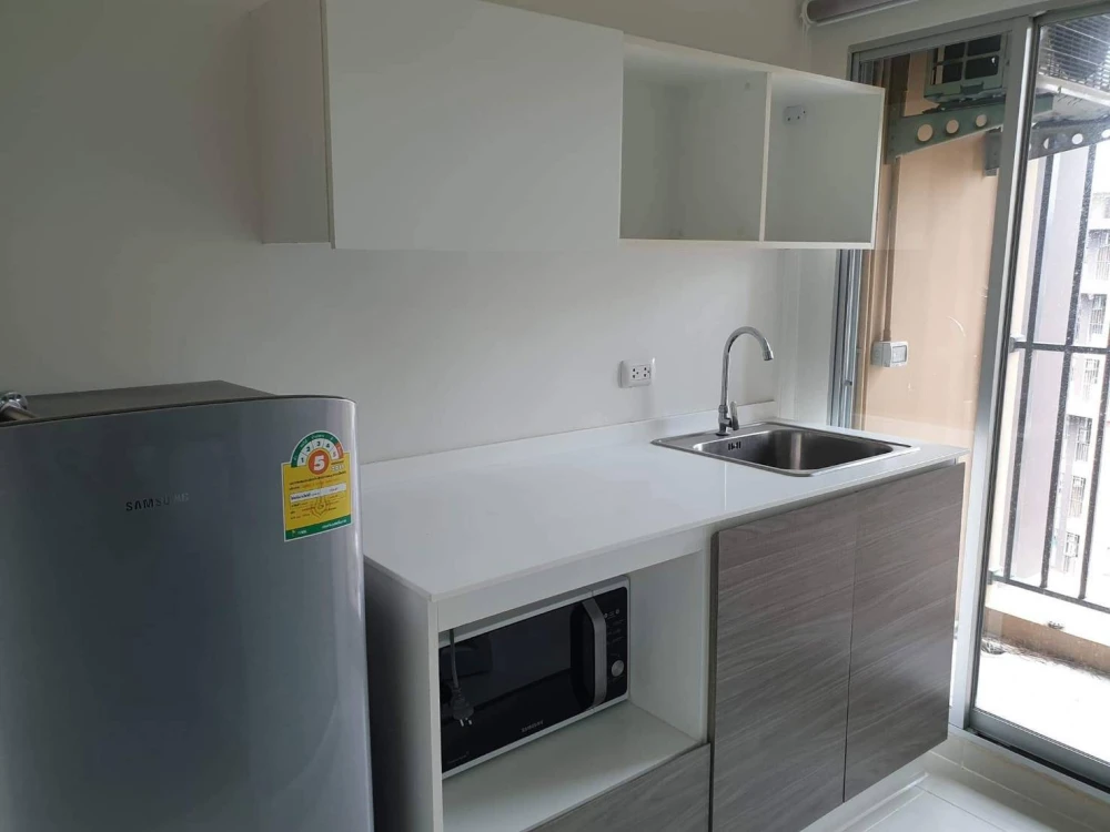 For rent!! D Condo Campus Rangsit Phase 1, 8th floor, Building D, swimming pool view, beautiful room, good location, hurry to book now!!