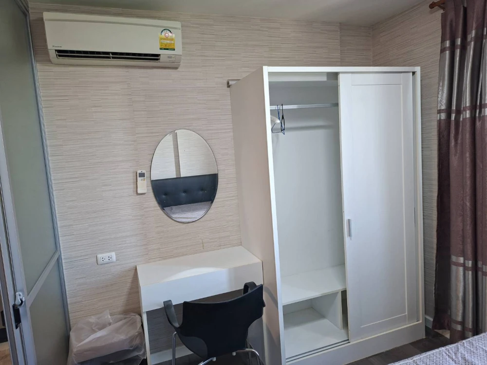 For rent: D Condo Campus Rangsit, Phase 1, Building C, 5th floor. Fully furnished with appliances, ready to move in.
