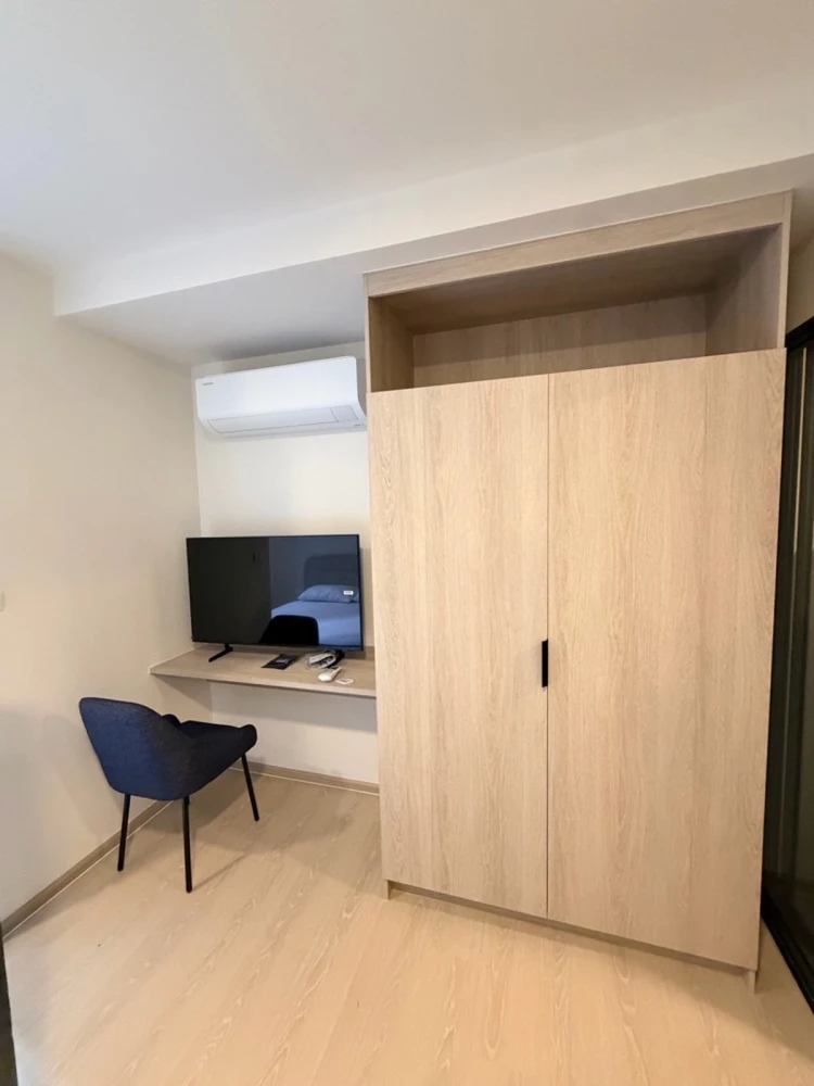 For rent: D Condo Air Lat Krabang. Nice room, fully furnished with appliances. Just bring your suitcase and move in! Don't wait, book now!