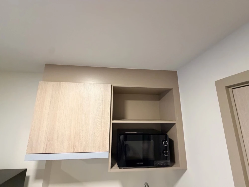 For rent: D Condo Air Lat Krabang. Nice room, fully furnished with appliances. Just bring your suitcase and move in! Don't wait, book now!
