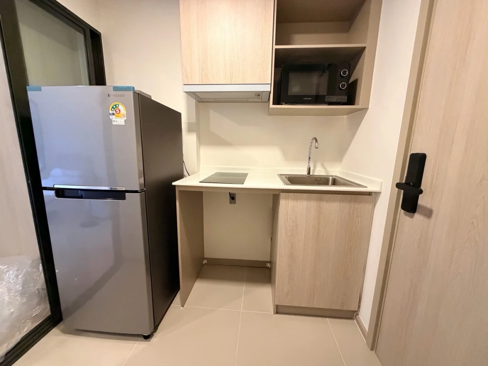 For rent: D Condo Air Lat Krabang. Nice room, fully furnished with appliances. Just bring your suitcase and move in! Don't wait, book now!