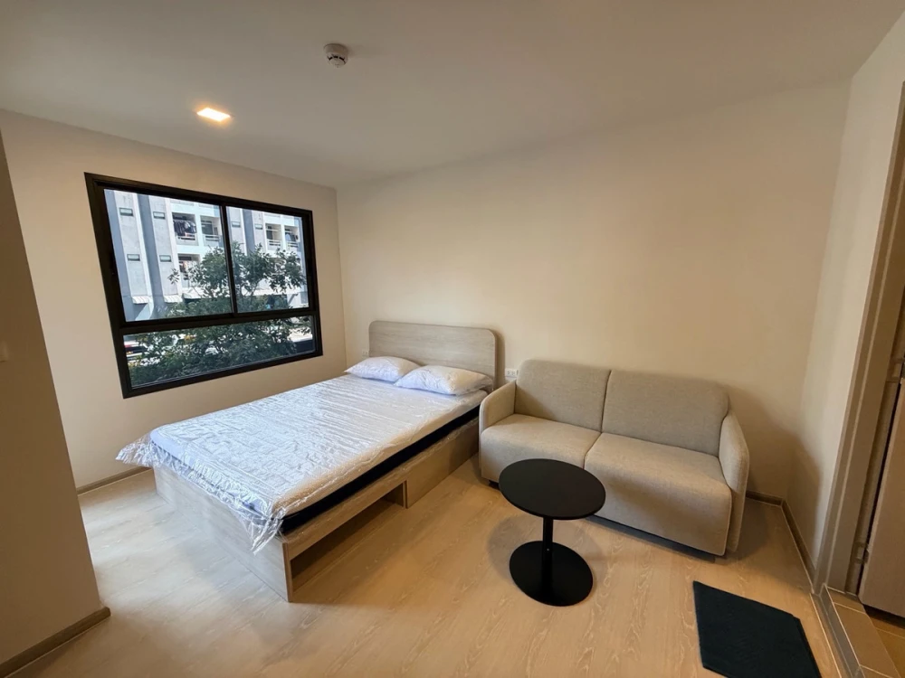 For rent: D Condo Air Lat Krabang. Nice room, fully furnished with appliances. Just bring your suitcase and move in! Don't wait, book now!