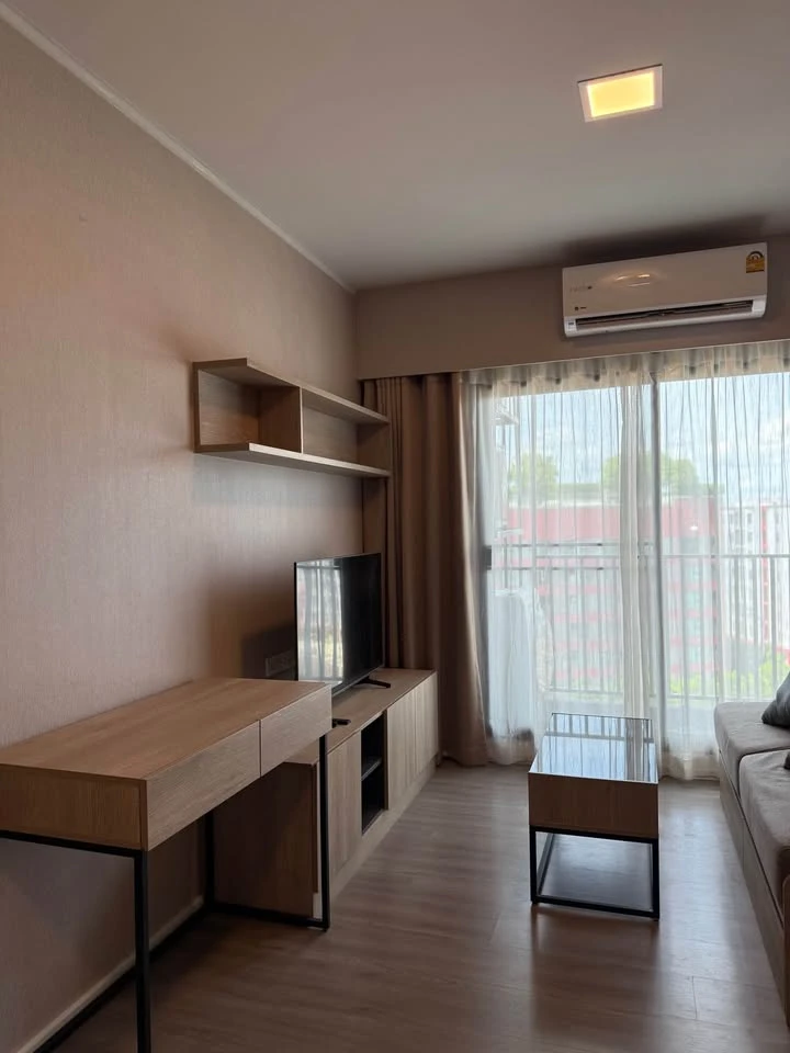 For rent: D Condo Hideaway Rangsit Phase 4, Building A, 8th floor, North facing, swimming pool view, complete with electrical appliances. Reserve now!