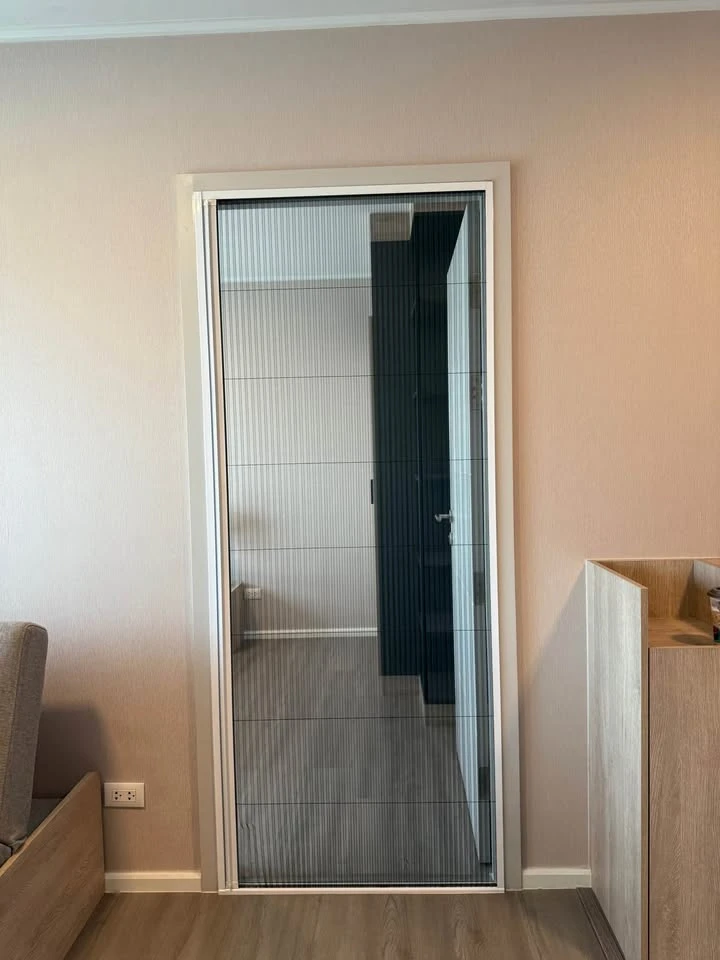 For rent: D Condo Hideaway Rangsit Phase 4, Building A, 8th floor, North facing, swimming pool view, complete with electrical appliances. Reserve now!