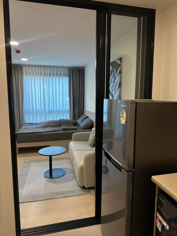 For rent: D Condo Hype Rangsit, 2nd floor, fully furnished room, ready to move in, just bring your bag, don't wait.