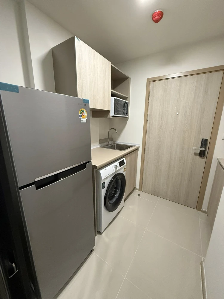 For rent: D Condo Hype Rangsit, 2nd floor, fully furnished room, ready to move in. Reserve now, don't wait, hurry!
