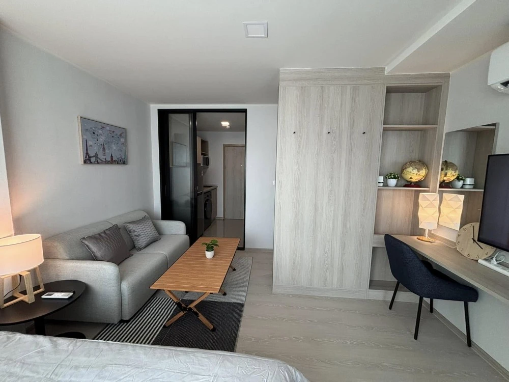 ืFor rent: D Condo Hype Rangsit, 8th floor, outside view, fully furnished room, move in with your bags immediately. Book now, don't miss out.