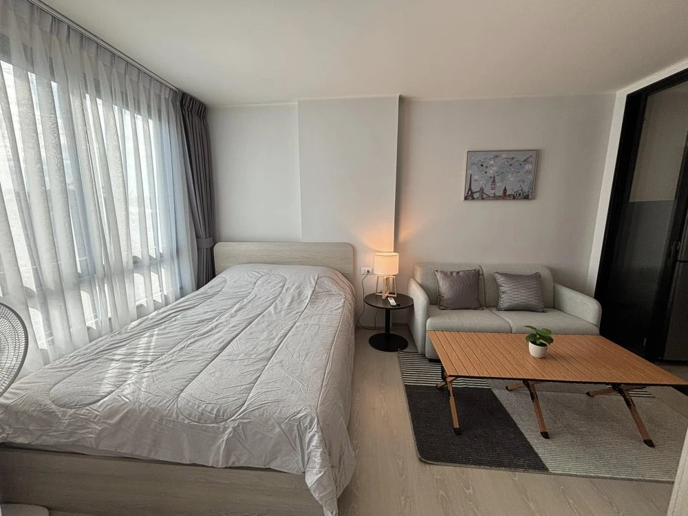 ืFor rent: D Condo Hype Rangsit, 8th floor, outside view, fully furnished room, move in with your bags immediately. Book now, don't miss out.