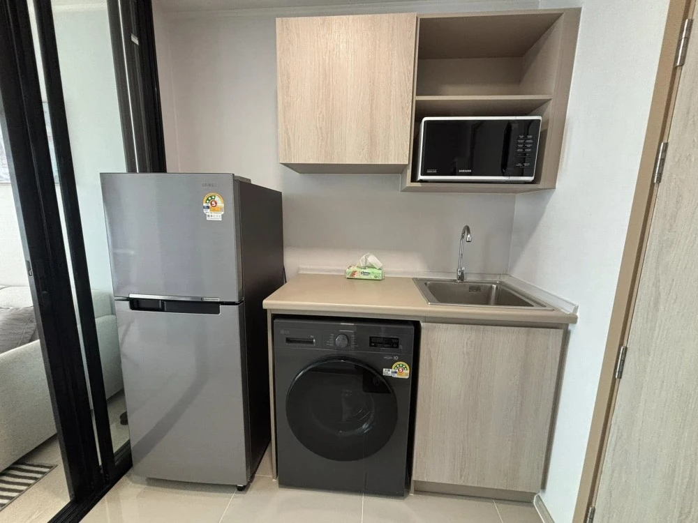 ืFor rent: D Condo Hype Rangsit, 8th floor, outside view, fully furnished room, move in with your bags immediately. Book now, don't miss out.