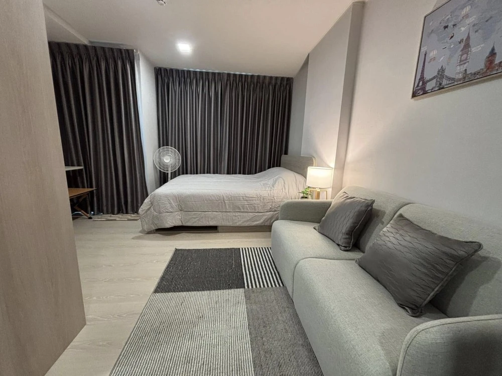ืFor rent: D Condo Hype Rangsit, 8th floor, outside view, fully furnished room, move in with your bags immediately. Book now, don't miss out.