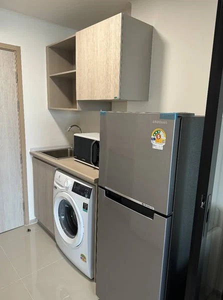 For rent: D Condo Hype Rangsit, 8th floor, fully furnished room with furniture and complete electrical appliances. Reserve now, urgently.