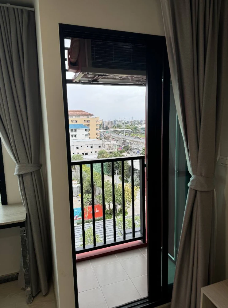 For rent: D Condo Hype Rangsit, 8th floor, fully furnished room with furniture and complete electrical appliances. Reserve now, urgently.