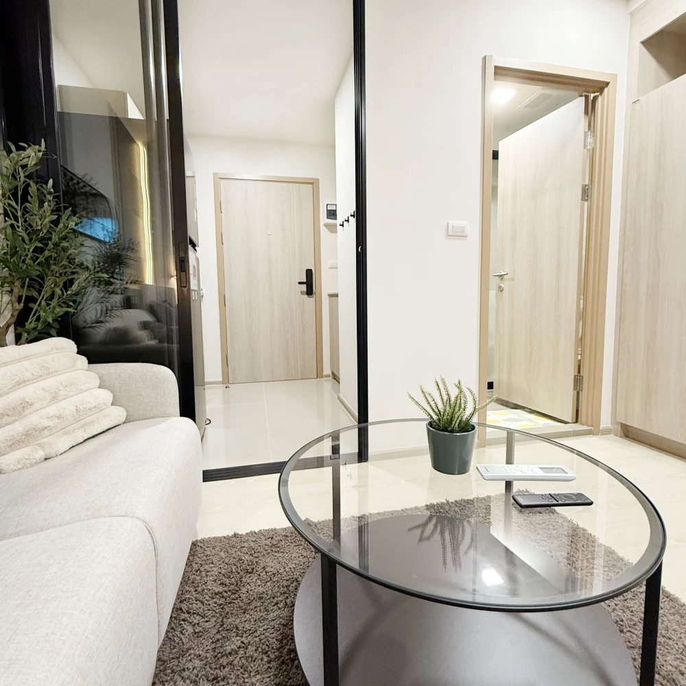 For rent: D Condo Hype Rangsit, decorated in clean white tones, complete with electrical appliances and furniture, all here in one place, book now, do