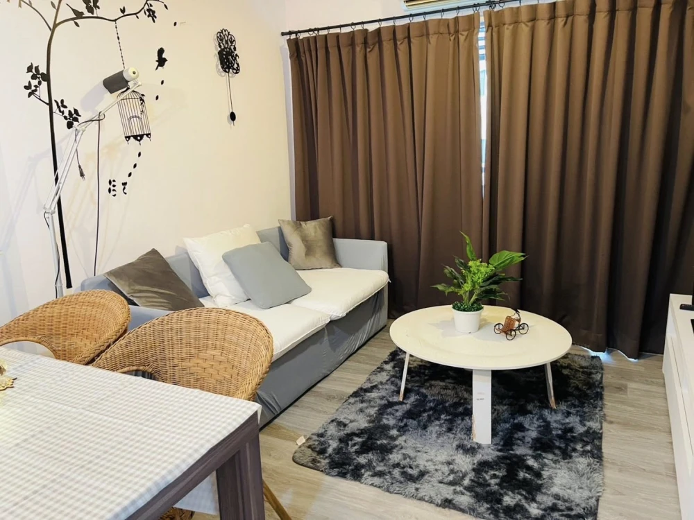 For rent urgently!! Condo Sim Vipha-Ladprao, corner room, fully furnished, near MRT Chatuchak, book now!!