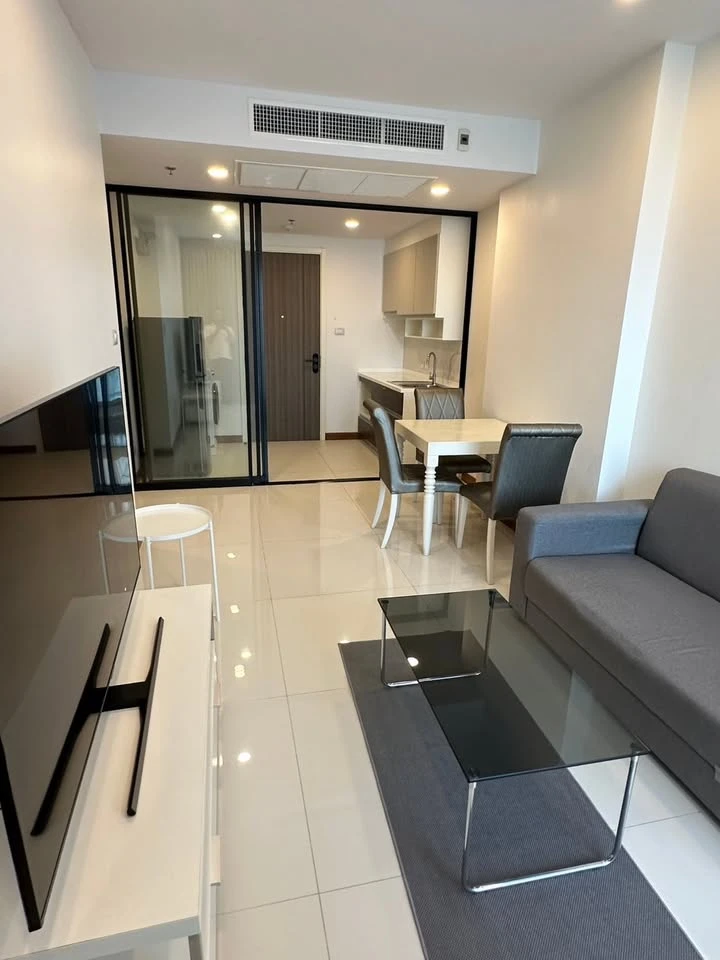 For Rent !! Supalai Premier Condo Charoennakorn, good location, convenient transportation, near the source of food, book now !!