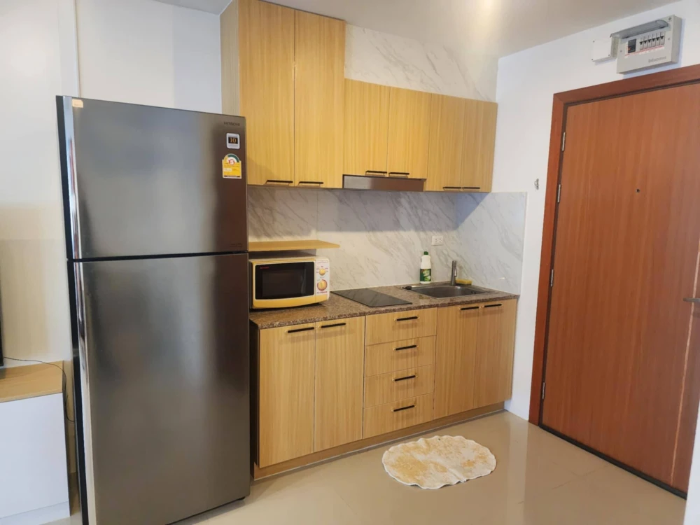 For rent: Trio Gems Condo (Jomtien). Spacious area, fully furnished. Just bring your bags and move in!