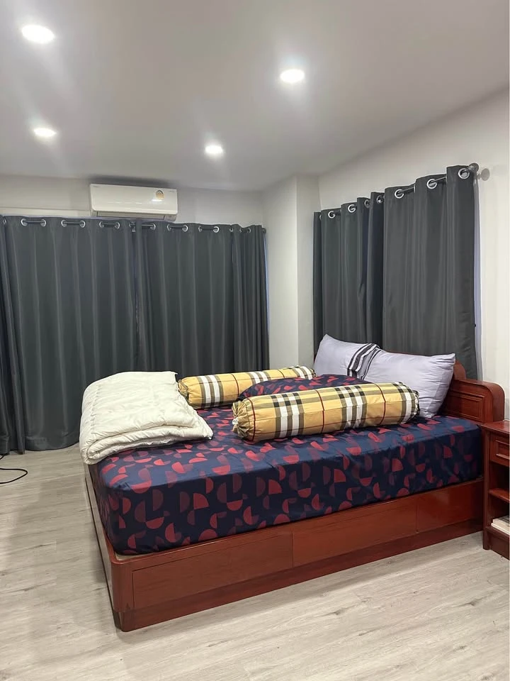 For rent: Thonglor Tower, 2 bedrooms, 2 bathrooms, fully furnished, don't miss it!