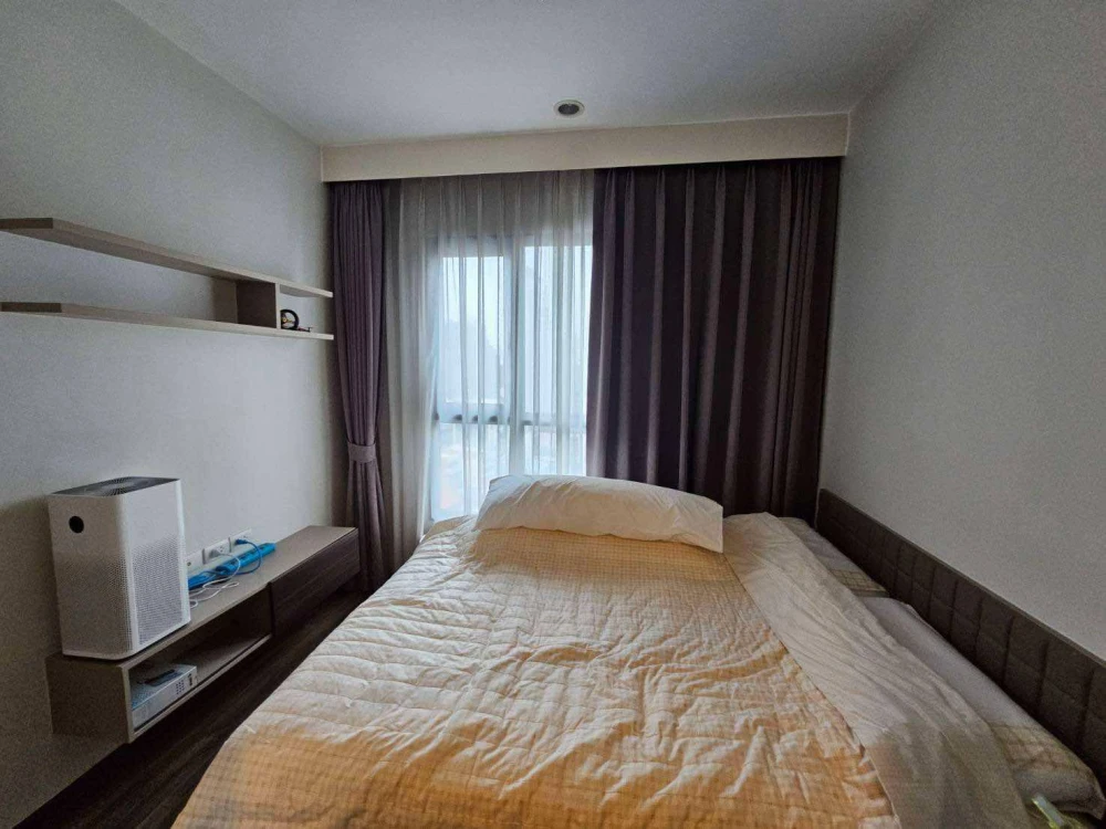 For rent: Teal Sathorn - Taksin. Beautiful room with great view, north-facing (not hot), quiet and peaceful atmosphere. Ready to move in.