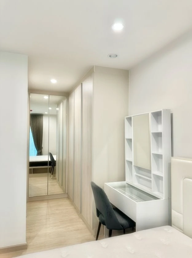 For rent!! Thana Astra Sathorn-Chan 7th floor, swimming pool view, beautiful room, bring your bags and move in immediately, don't miss it!!