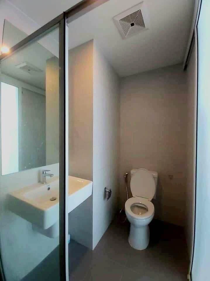 For rent: Notting Hill Laem Chabang-Sriracha, 12A floor, City Life and sea view, reasonable price, must book now!