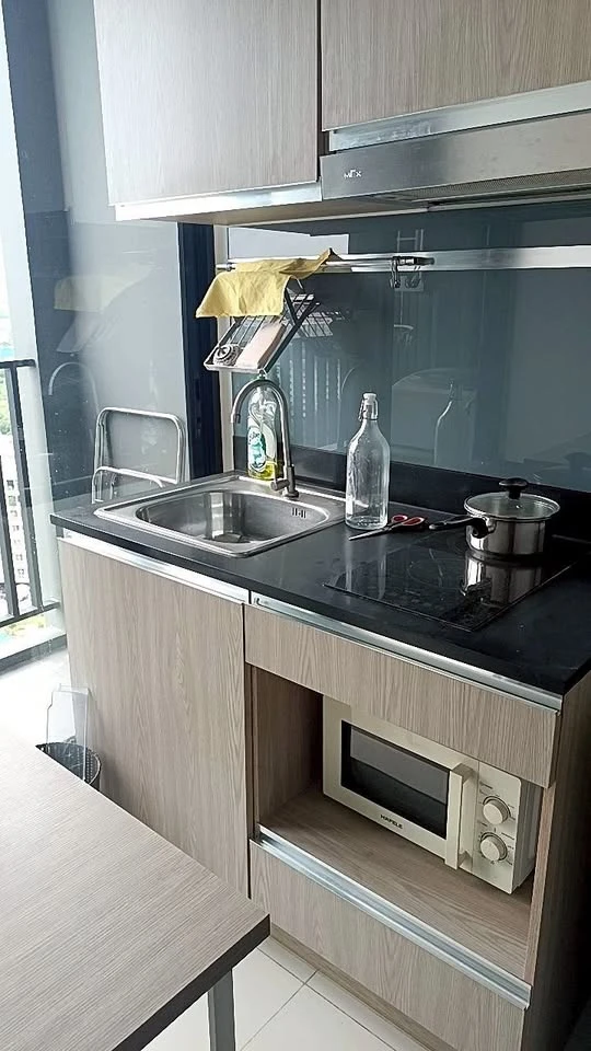 For rent: Niche Mono Sukhumvit-Bearing. Beautifully decorated, fully furnished, and equipped with all appliances. Ready to move in.