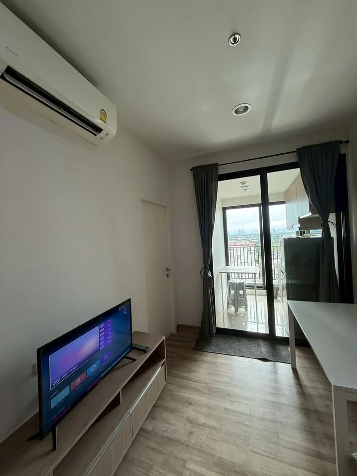 For rent: Niche Mono Sukhumvit-Bearing. Beautifully decorated, fully furnished, and equipped with all appliances. Ready to move in.