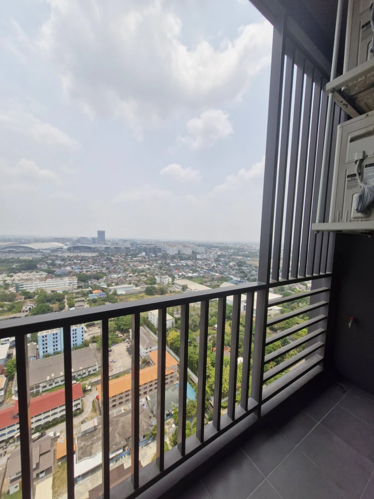 For rent: Niche Mono Chaengwattana, 31st floor, very high floor, north facing, view of Muang Thong, fully furnished with appliances, beautiful and rel